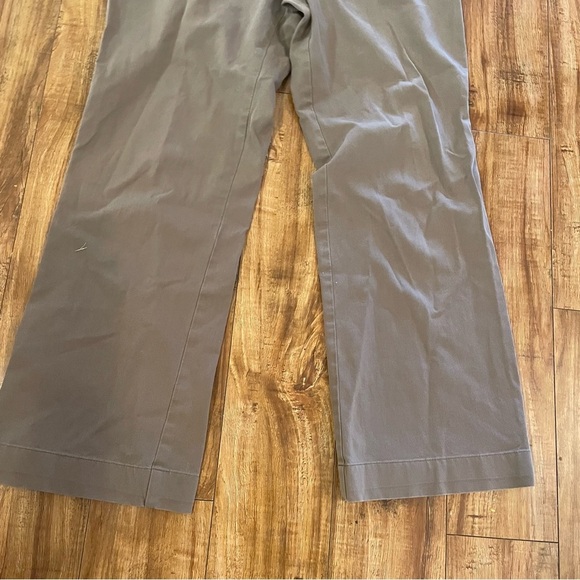 EDDIE BAUER Women’s Brown Slacks Khaki Blakely Fit Size 10 - Picture 4 of 16